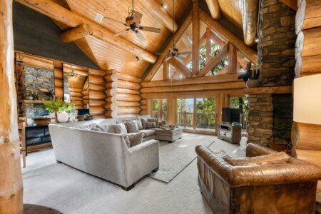 Moosehead Lodge in Bass Lake offered by K&M Premier Vacation Rentals