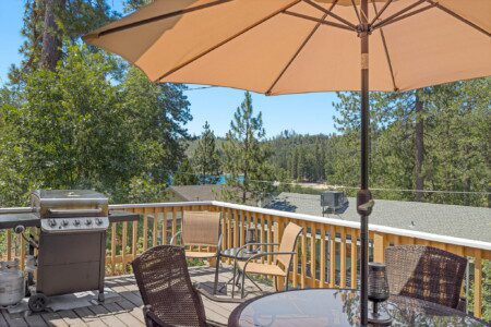 Your cozy retreat - the Embers in Bass Lake, Ca